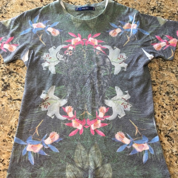 Boys skull tee shirt - Picture 1 of 3